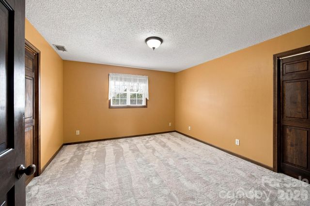 1414 Center Church Road 59, Hiddenite, NC 28636