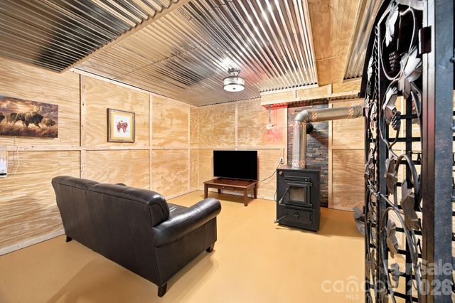1414 Center Church Road 59, Hiddenite, NC 28636