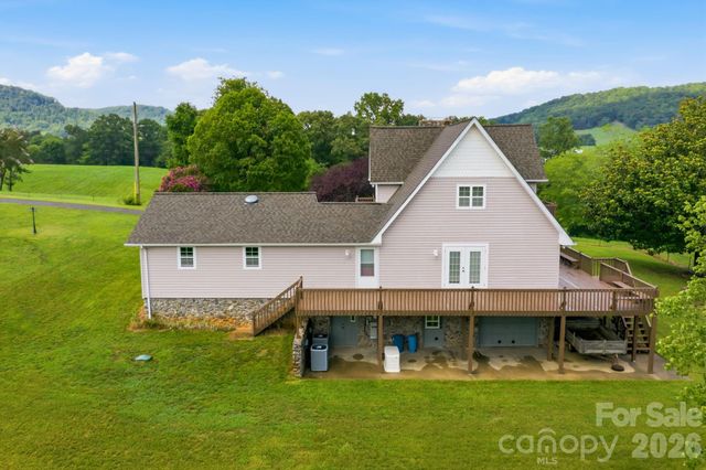 1414 Center Church Road 59, Hiddenite, NC 28636