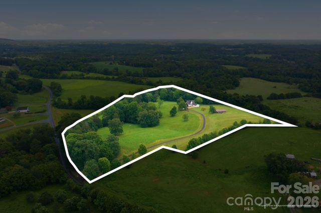1414 Center Church Road 59, Hiddenite, NC 28636