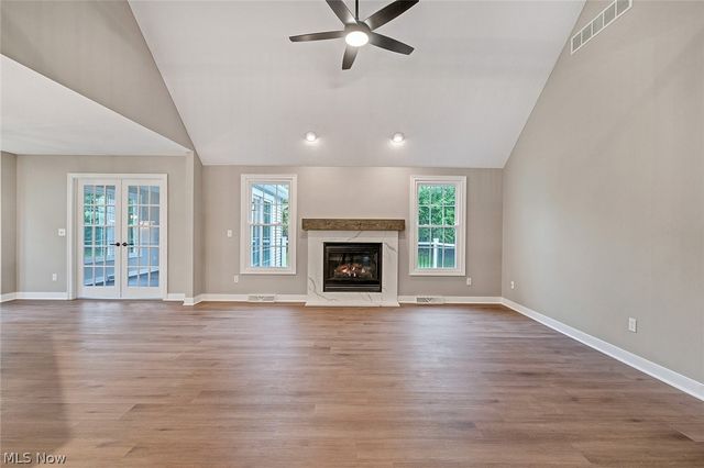90 Lake Pointe Circle, Canfield, OH 44406