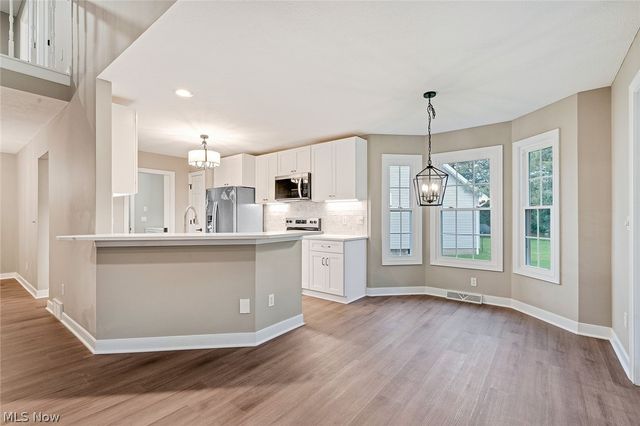 90 Lake Pointe Circle, Canfield, OH 44406