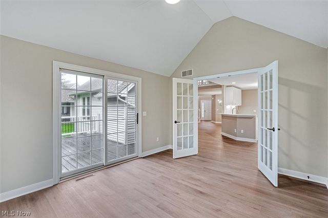 90 Lake Pointe Circle, Canfield, OH 44406