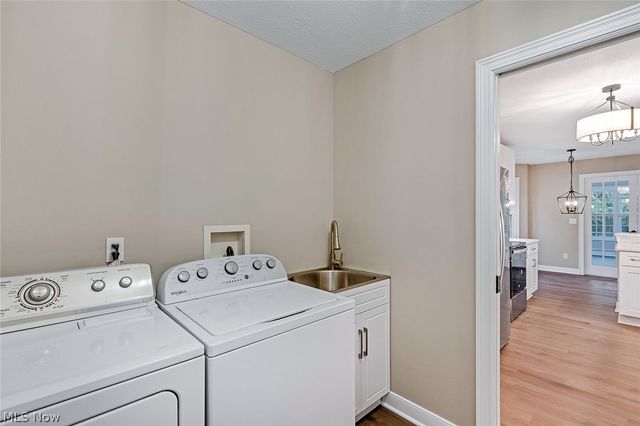 90 Lake Pointe Circle, Canfield, OH 44406