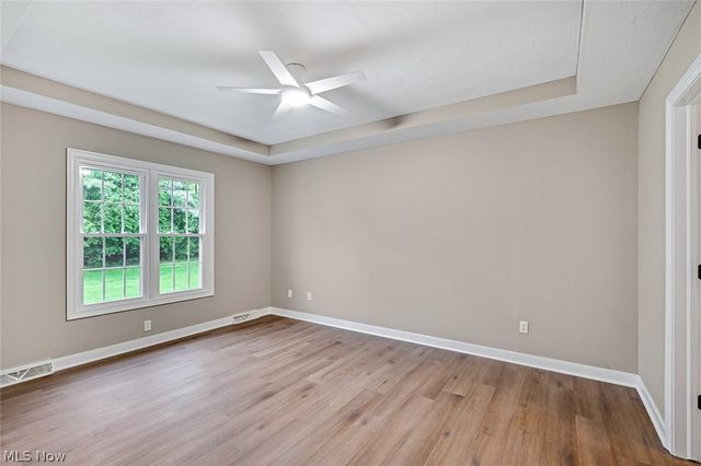 90 Lake Pointe Circle, Canfield, OH 44406