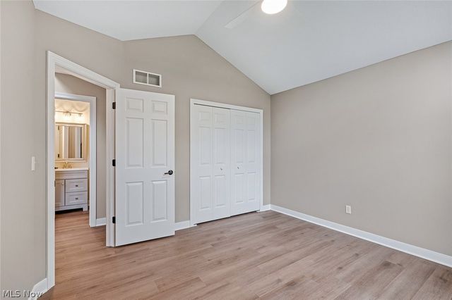 90 Lake Pointe Circle, Canfield, OH 44406