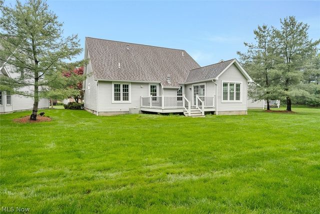 90 Lake Pointe Circle, Canfield, OH 44406