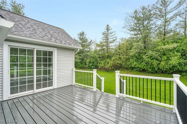 90 Lake Pointe Circle, Canfield, OH 44406