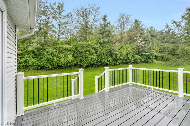 90 Lake Pointe Circle, Canfield, OH 44406