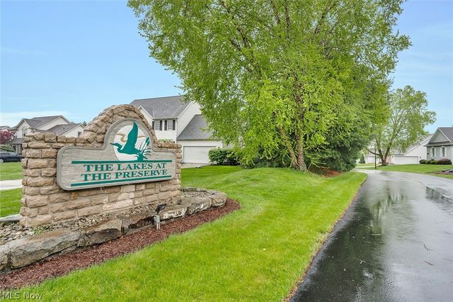 90 Lake Pointe Circle, Canfield, OH 44406