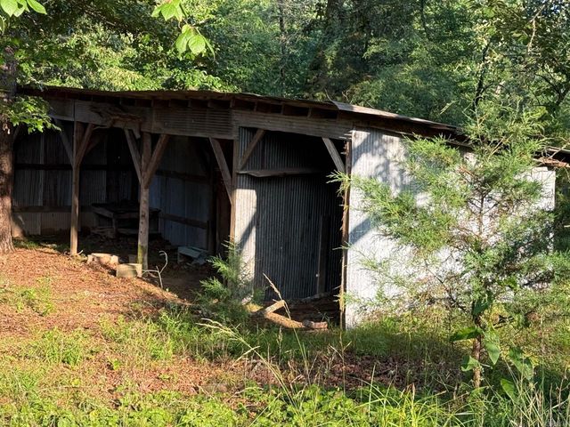 139 W Polk Road 20, Cove, AR 71937