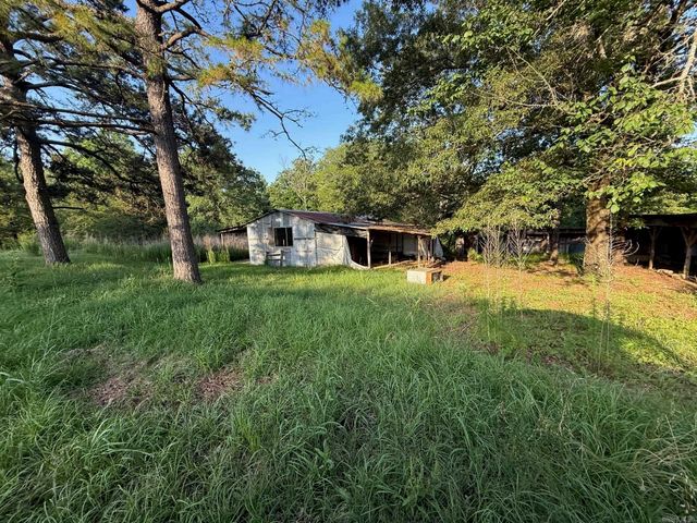139 W Polk Road 20, Cove, AR 71937