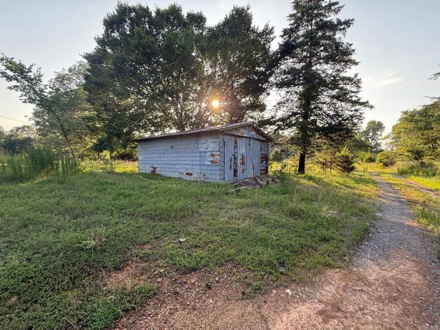 139 W Polk Road 20, Cove, AR 71937