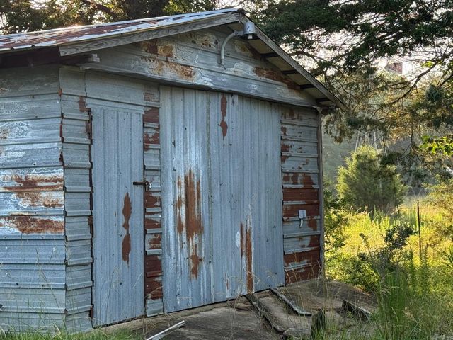 139 W Polk Road 20, Cove, AR 71937