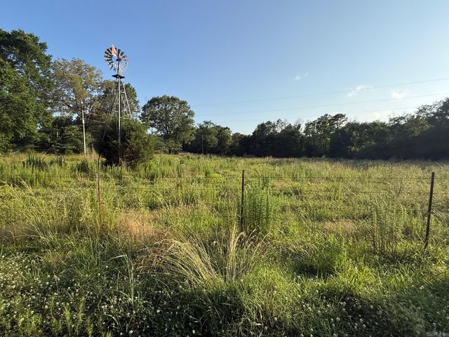 139 W Polk Road 20, Cove, AR 71937