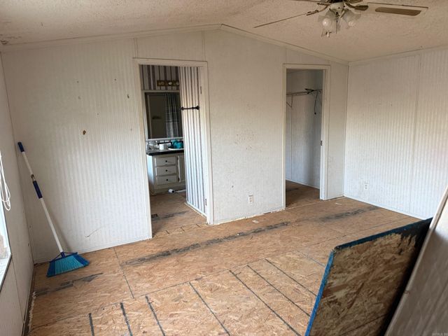 139 W Polk Road 20, Cove, AR 71937