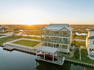 11 Shell Key, Hitchcock, TX 77563
