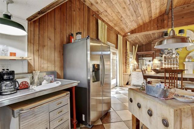 12 Old Shawnee Trail Drive, Gordonville, TX 76245