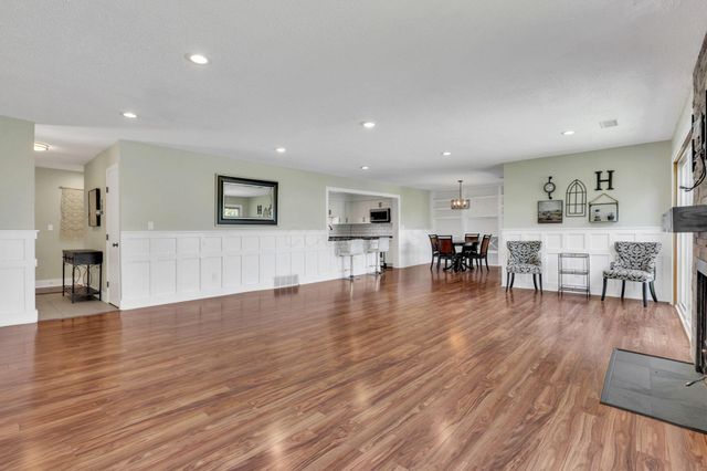 1212 Lake Shore Drive, C C, Columbus, OH 43204