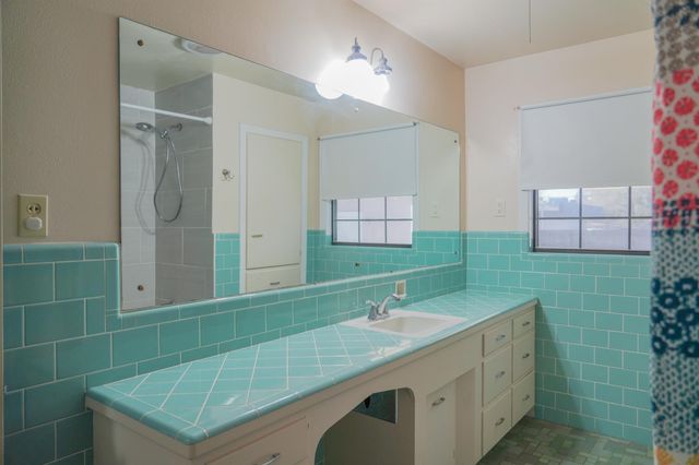 502 S Washington Street, El Campo, TX 77437