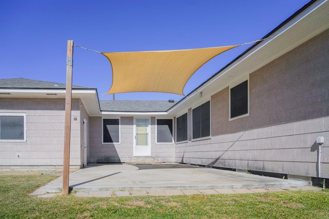 502 S Washington Street, El Campo, TX 77437