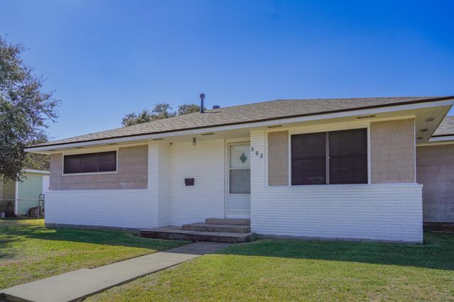 502 S Washington Street, El Campo, TX 77437
