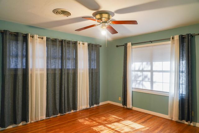 502 S Washington Street, El Campo, TX 77437