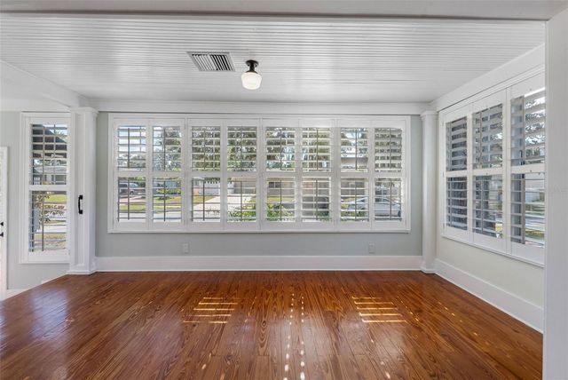 326 WILDWOOD WAY, Belleair, FL 33756