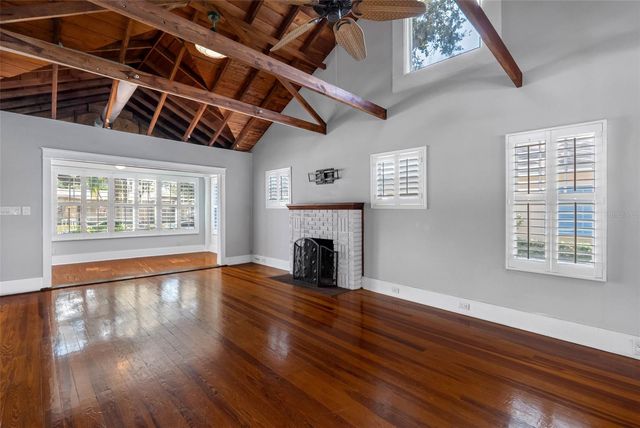 326 WILDWOOD WAY, Belleair, FL 33756