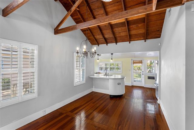 326 WILDWOOD WAY, Belleair, FL 33756