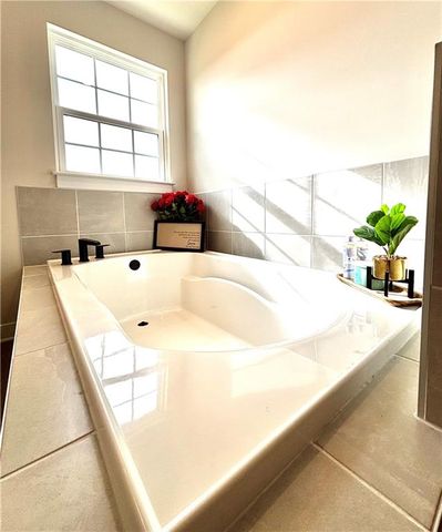 305 Meuse Lane, Locust Grove, GA 30248