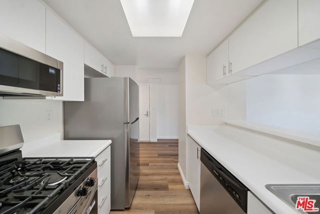 807 Crenshaw Boulevard 305, Los Angeles, CA 90005