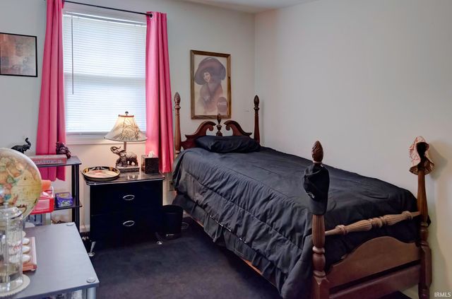 11802 NW Smuts Drive, Zanesville, IN 46799