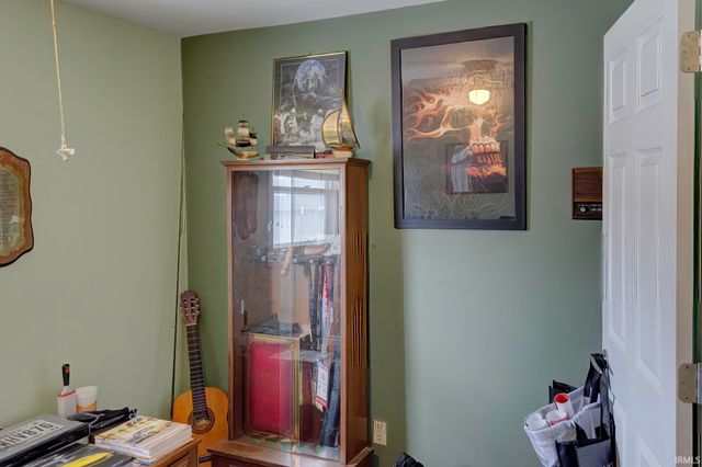 11802 NW Smuts Drive, Zanesville, IN 46799