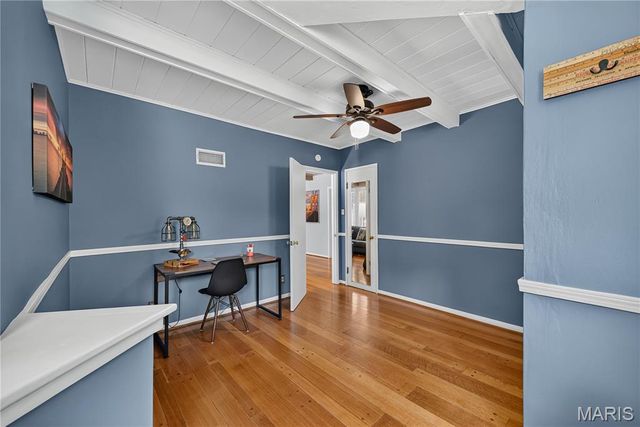 1015 Barberry Lane, St Louis, MO 63122