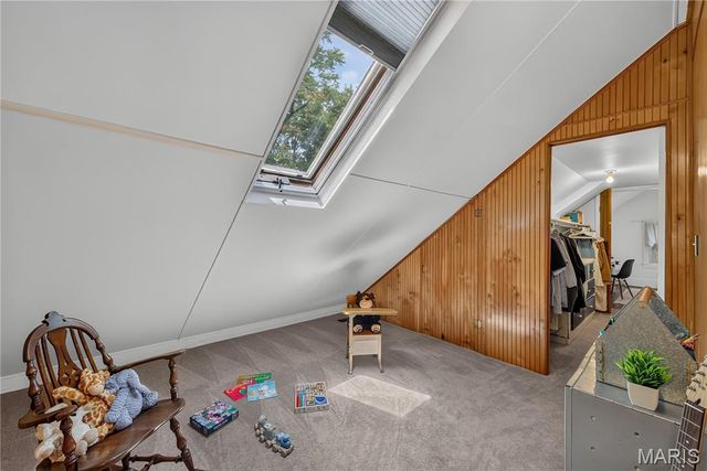 1015 Barberry Lane, St Louis, MO 63122