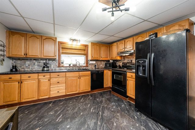 208 S Church Street, Coloma, MI 49038