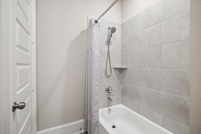 323 S Cadence Hills Loop, Conroe, TX 77318