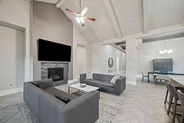 323 S Cadence Hills Loop, Conroe, TX 77318