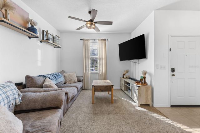 1919 GREENWOOD VALLEY DRIVE, Plant City, FL 33563