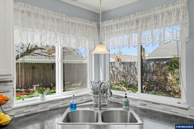 2835 Bridlewood Lp SE, Albany, OR 97322