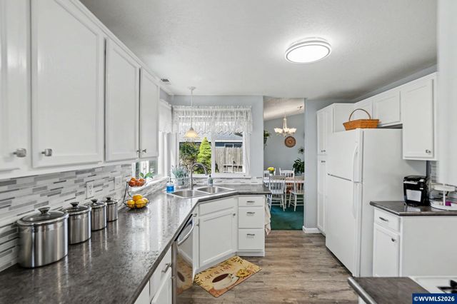 2835 Bridlewood Lp SE, Albany, OR 97322