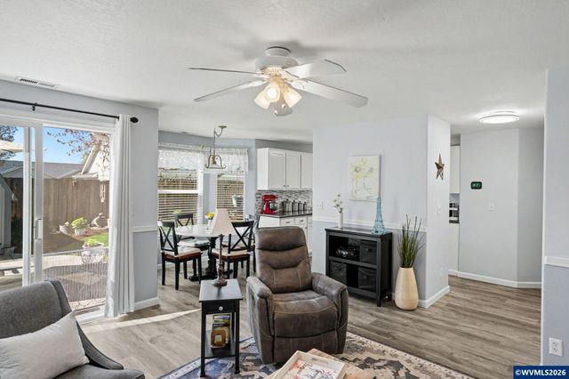 2835 Bridlewood Lp SE, Albany, OR 97322