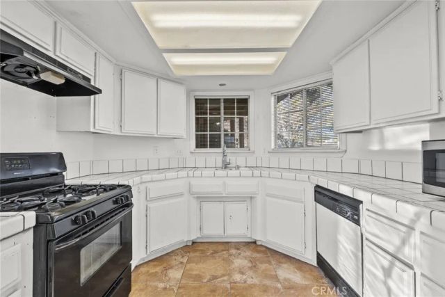 44105 Acacia Street, Lancaster, CA 93535