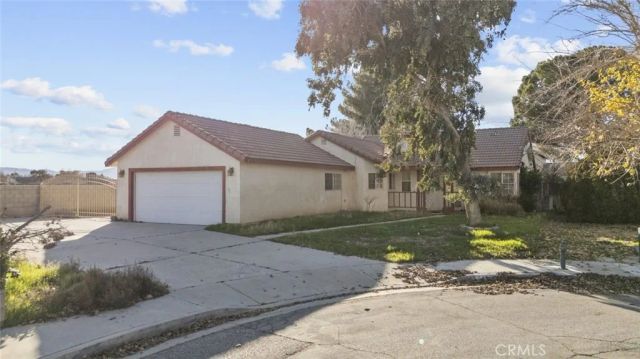 44105 Acacia Street, Lancaster, CA 93535