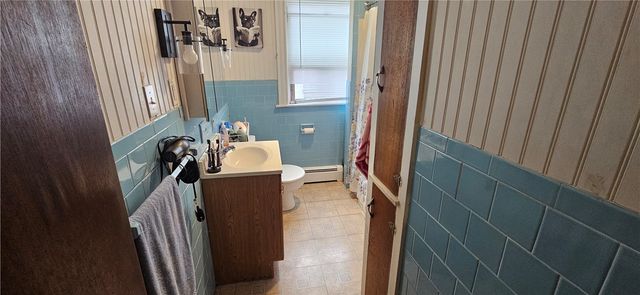 904 Newport Avenue, Pawtucket, RI 02861