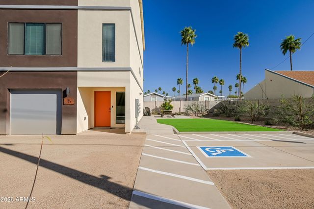 2502 E Paradise Lane 1, Phoenix, AZ 85032