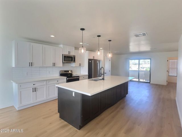 2502 E Paradise Lane 1, Phoenix, AZ 85032