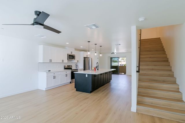 2502 E Paradise Lane 1, Phoenix, AZ 85032