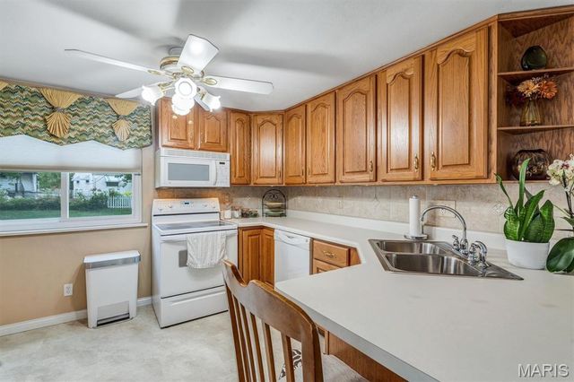 4320 Fatima Drive, St Louis, MO 63123